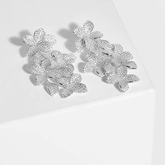 Anthropologie Silver Floral Earrings - Picture 4 of 12
